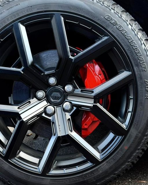 🔥 Another Defender transformed! 🔥

We were down in Midsomer Norton the other day working on this stunning Land Rover Defender Urban, giving the brake calipers our signature high gloss red finish. ❤️

The gloss red really pops behind the wheels and adds the perfect finishing touch to this already aggressive-looking Defender. A simple upgrade that makes a huge difference every time the wheels turn.

✅ Mobile service – we come to you
✅ Professionally prepared and painted
✅ Same-day turnaround
✅ OEM or custom colours available

Thinking of upgrading your calipers? Drop us a message for a quote!

#StevesCleenz #LandRoverDefender #UrbanDefender #GlossRedCalipers #BrakeCaliperPainting #MobileService #MidsomerNorton #CarDetailing #Defender110
